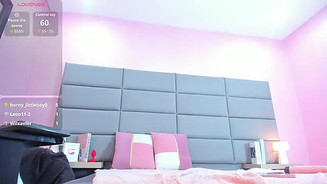 Živý XXX chat Helenn_Moore