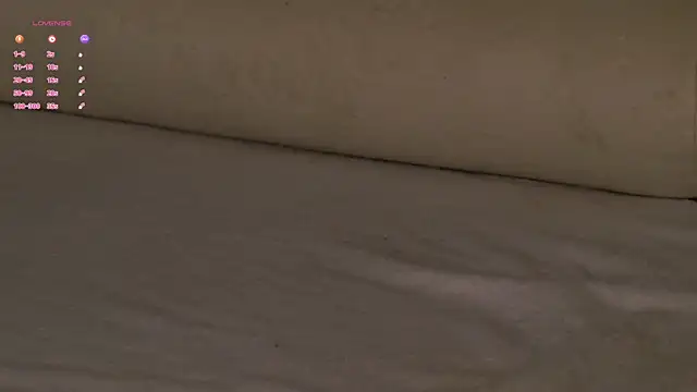 LashandaDevoto: вебкам-шоу