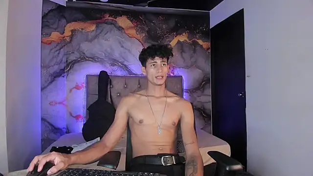 XXX chat uživo modela MaxiimoRomano_