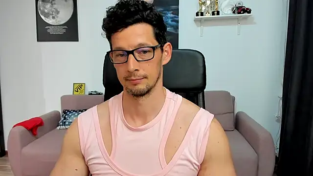 XXX chat uživo modela BrutusK08