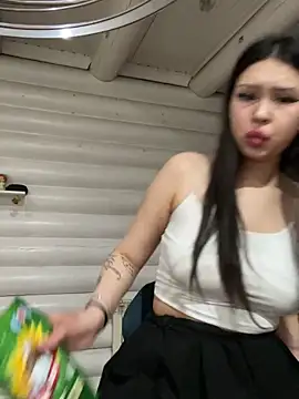 Czat XXX na żywo – ColtLina