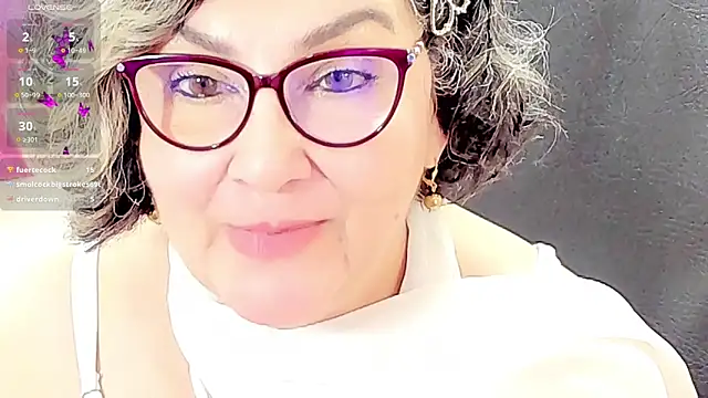 Chat XXX en directo de cataleya_mom