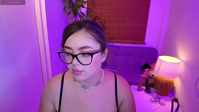 Emmy_peach1 Chat XXX in diretta