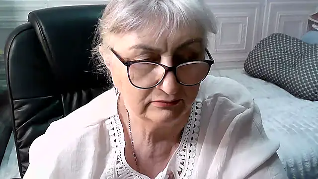 LolkaAlyss: вебкам-шоу