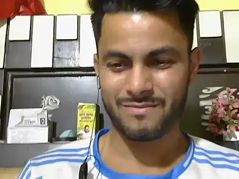 Stubborndesiboy 在線直播表演