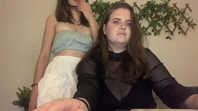 Онлайн чат XXX JanetBrown