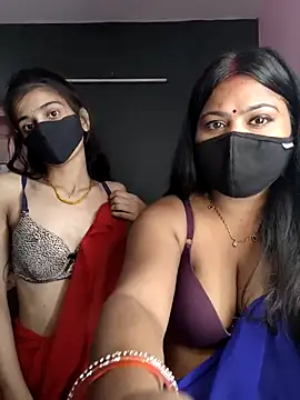 cutee__crazy Show in webcam