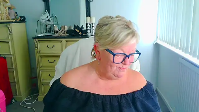 BridgetBlueEyes: απευθείας συνομιλία ΧΧΧ