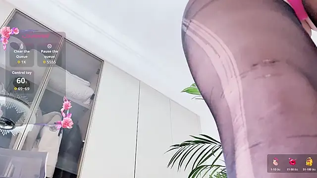 feifei-love: онлайн-секс-чат