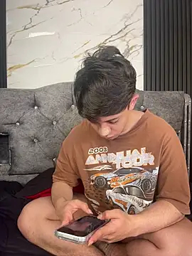 Noah-ledom Webcam-Show