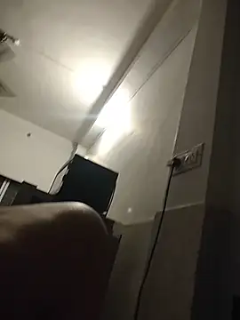 NakedMILFx: вебкам-шоу