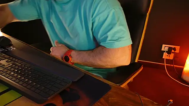 AngeloEricのウェブカメラショー