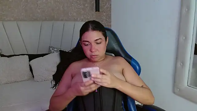 AliceSmity_ Obrolan Langsung XXX