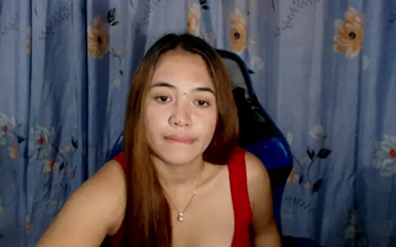 urlover_mae26 Adlı Modelin Canlı XXX Sohbeti