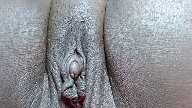 morenahott1's Live XXX Chat