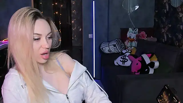 Blckmirrorr – Live XXX-chat