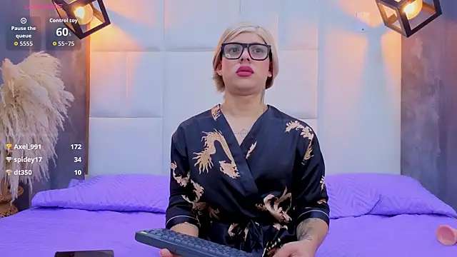 Chat +18 de Valentino_moretti ao vivo