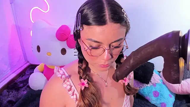 CassieBigass_'s Live XXX Chat