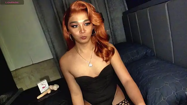 TrinityFucksYouのウェブカメラショー