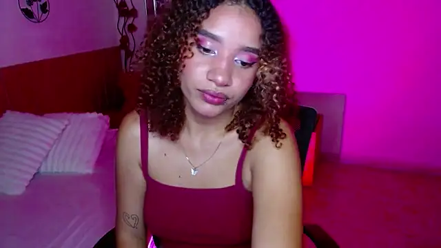 Chat XXX en directo de Alice_Grinnerk