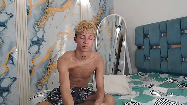 Chatroom XXX en direct de GOLD_BOYS