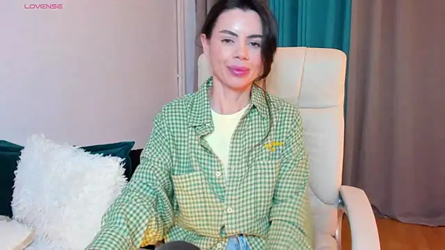 SeductiveBella live XXX chat