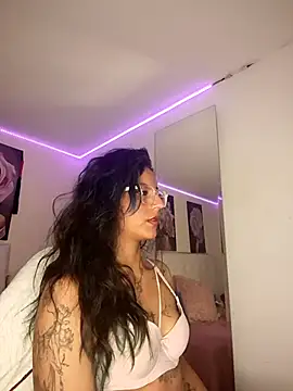 SamathaMay 即時 XXX 聊天