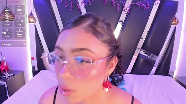 Chat XXX Live antonelllepiercee