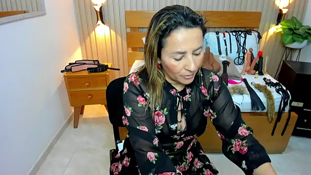 XXX chat uživo modela luciana_ballesteros_