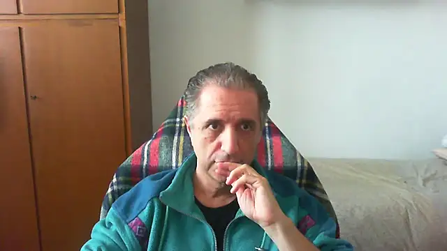 lliuk70mi Show in webcam