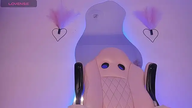 Mia_royal Webcam Show