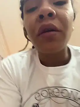 Chat XXX en directo de Hannagarces