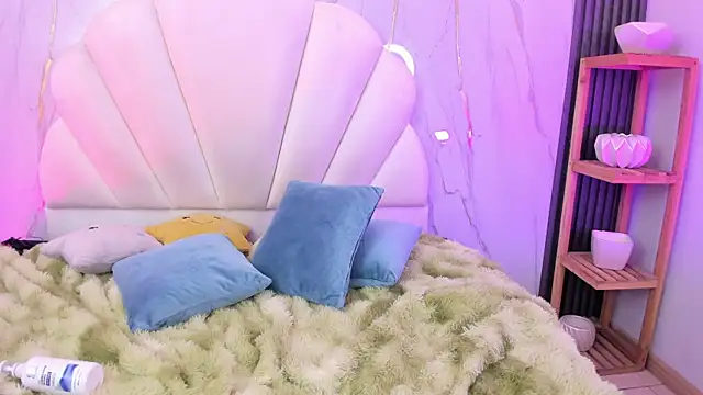 AliiceWonderland_ webcam show