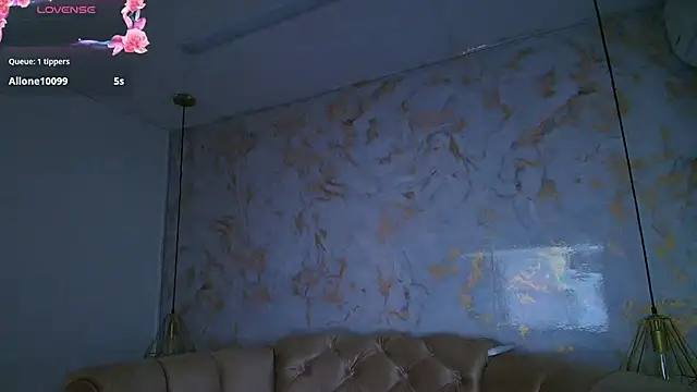 brianaduque élő XXX-chatje