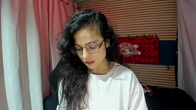 rosse_2504 Live XXX-Chat