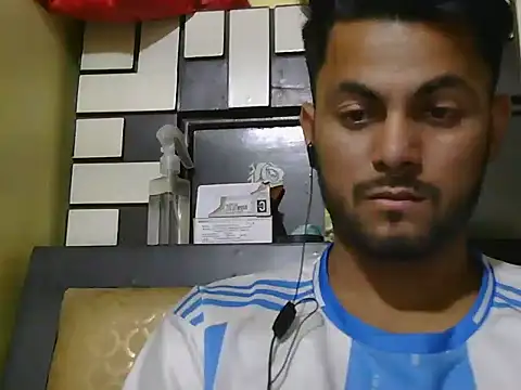 Онлайн чат XXX Stubborndesiboy