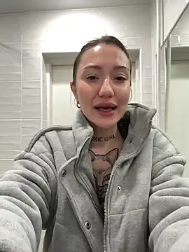 SaintSquirt লাইভ XXX চ্যাট