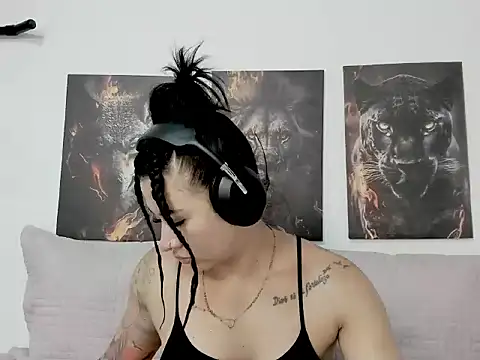 XXX chat uživo modela AngelMartinss
