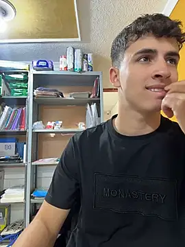 Chat XXX Live AdrianRinaldi