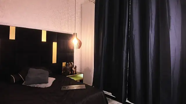 Lucio__Fox লাইভ XXX চ্যাট