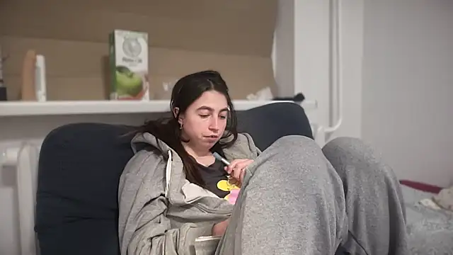 Aphr0ditee: онлайн-секс-чат