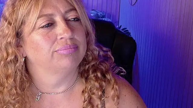 MilfArlet's Live XXX Chat