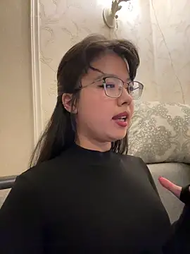 Z_Milll: онлайн-секс-чат