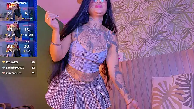 madyson_fox élő XXX-chatje