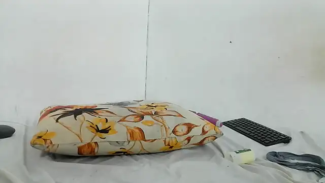 Chatroom XXX en direct de Anyiapink