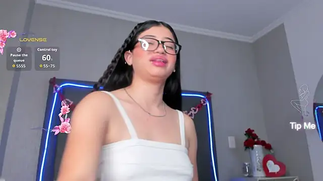 mia_gomez7: онлайн-секс-чат