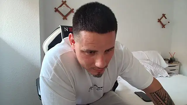 Valen_Dom Pertunjukan Webcam