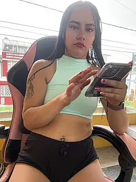 Candy-fireeのライブXXXチャット