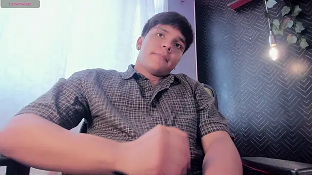 دردشة Thiago_Kozak الجنسية المباشرة