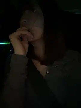 Chat +18 de littleqiu ao vivo